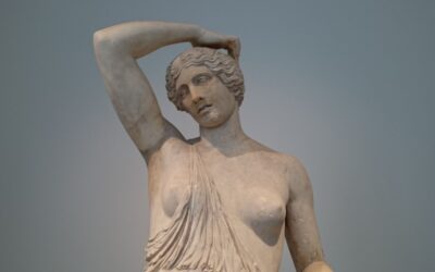 Symbolisme de la déesse grecque de l’amour dans la culture populaire moderne